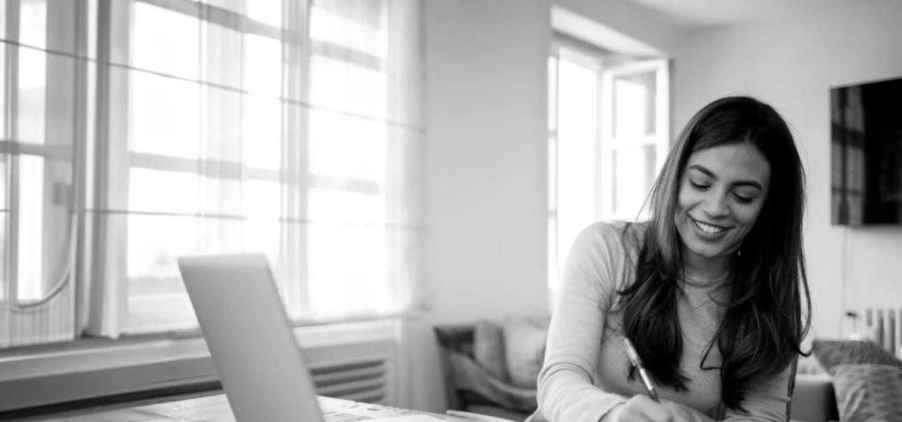 Online-Bildungsprogramm für praxisnahe Finanzkenntnisse